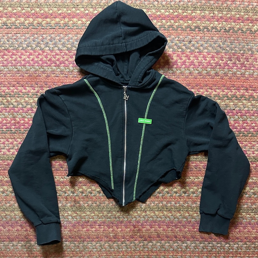 LOCAL HEROES V CUT CROP BLACK ZIP UP HOODIE STREETWEAR